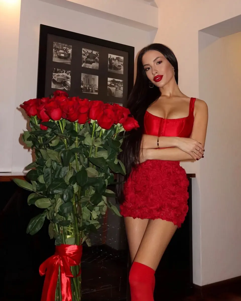 Сафими эскорт в городе Москва